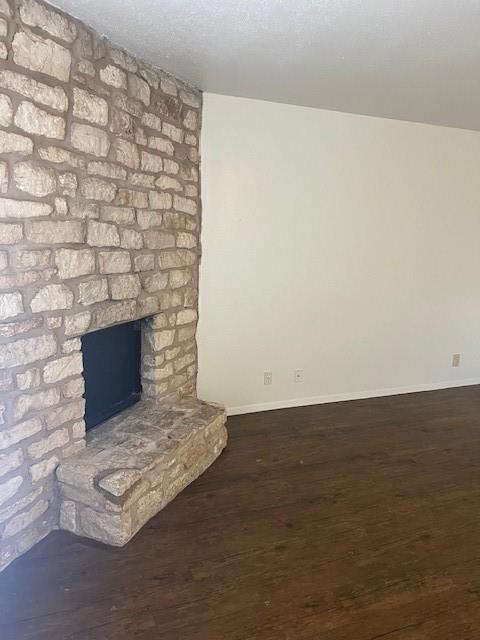 501 Hedgewood Dr - Photo 2 of 15