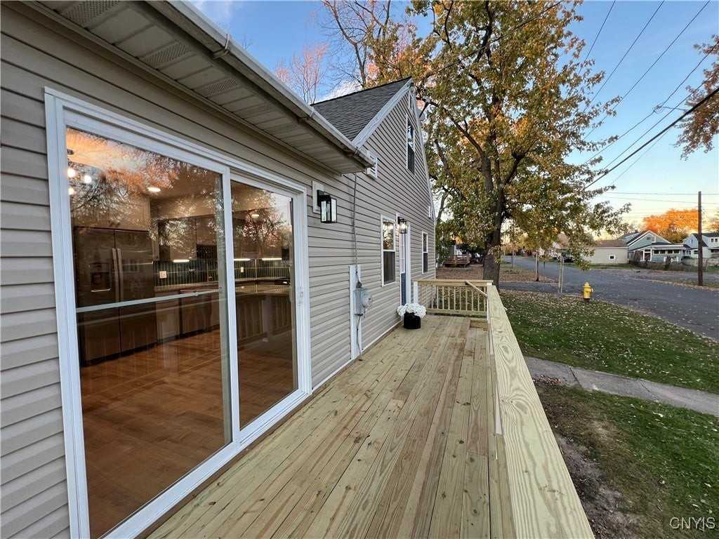 201 Norwood Ave - Photo 3 of 36