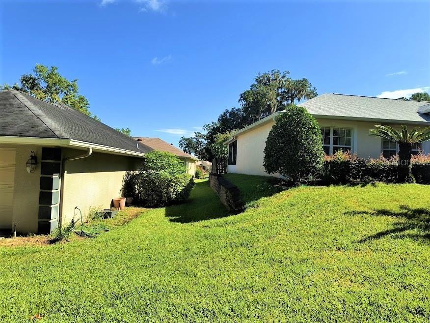 2648 Sw 20th Cir - Photo 5 of 16