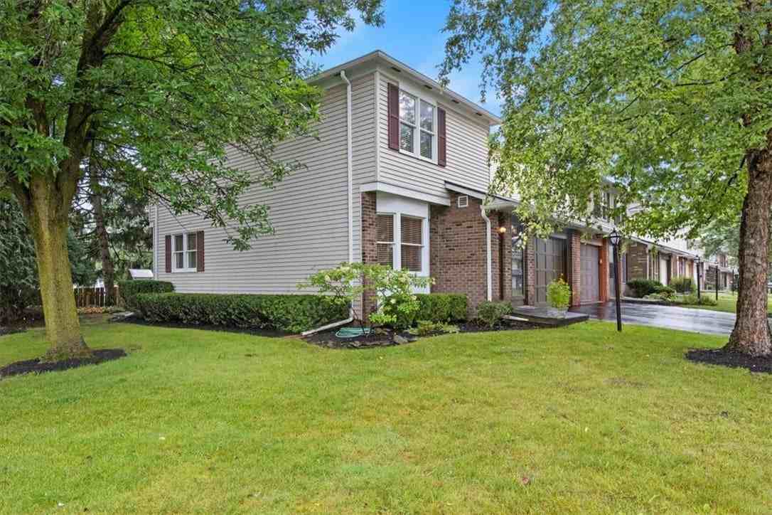 105 Branchwood Ln - Photo 2 of 35