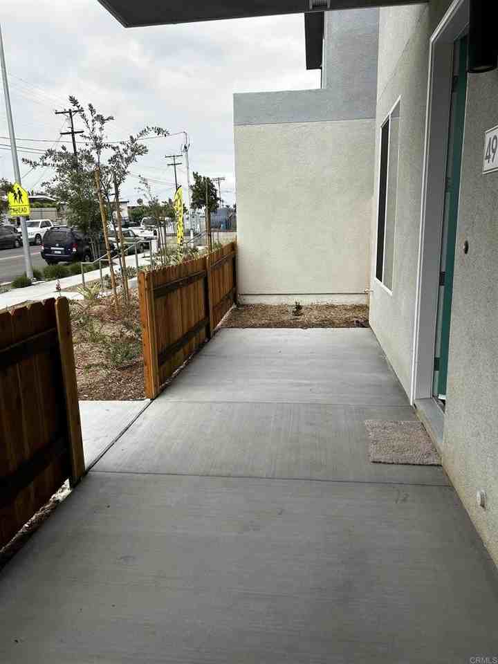 4990 Hilltop Dr - Photo 2 of 21