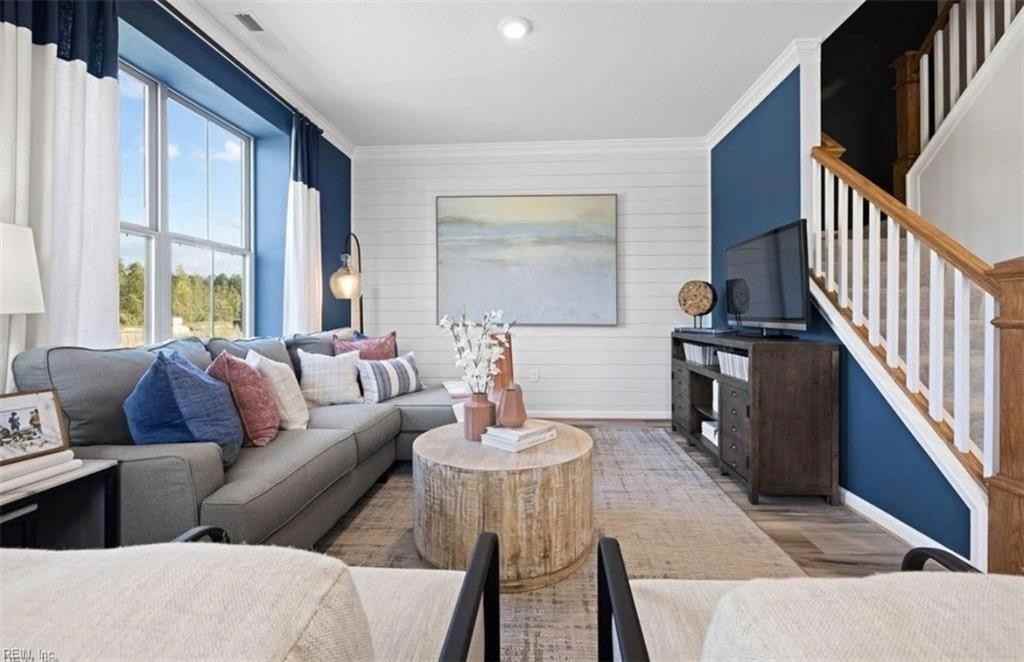 1206 Union Pacific Way - Photo 2 of 9