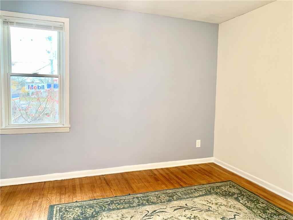 657 Englewood Ave - Photo 7 of 20