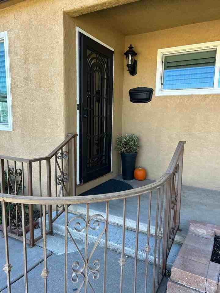 9808 Arvilla Ave Ne - Photo 2 of 23