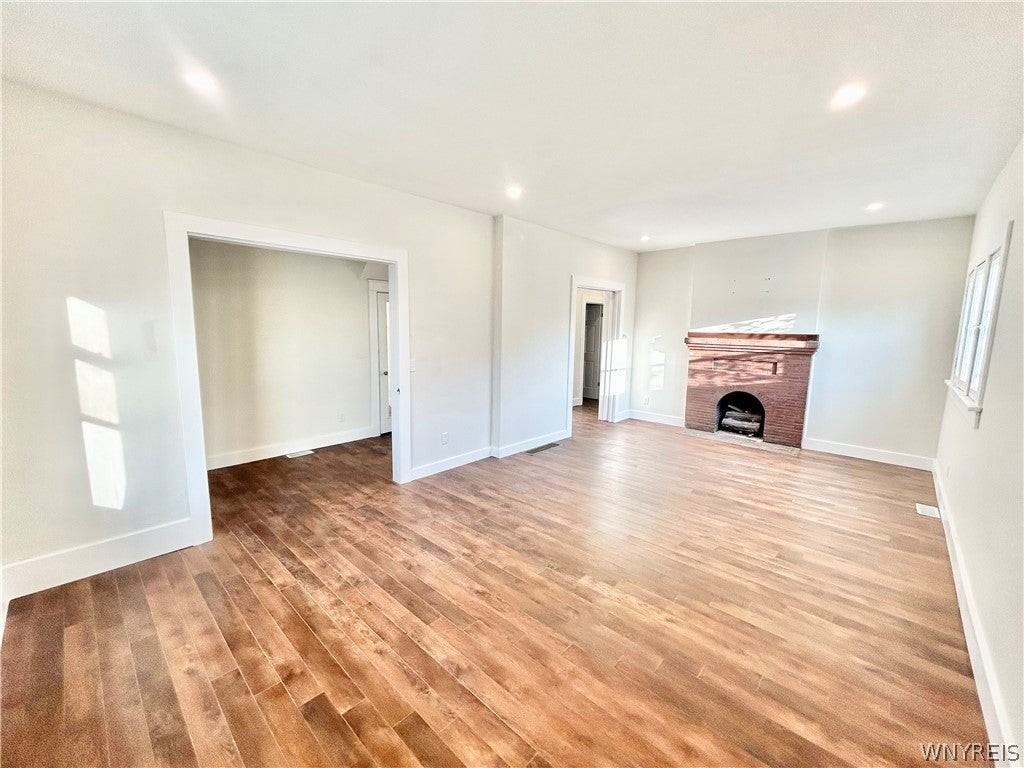 1 Hughes Ave - Photo 6 of 17