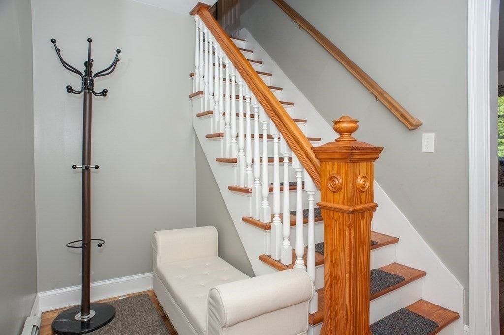 123 N Main St - Photo 3 of 23