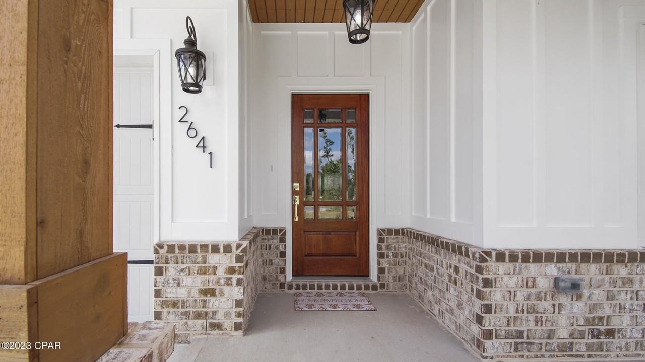 2641 Outlaws Way - Photo 2 of 34