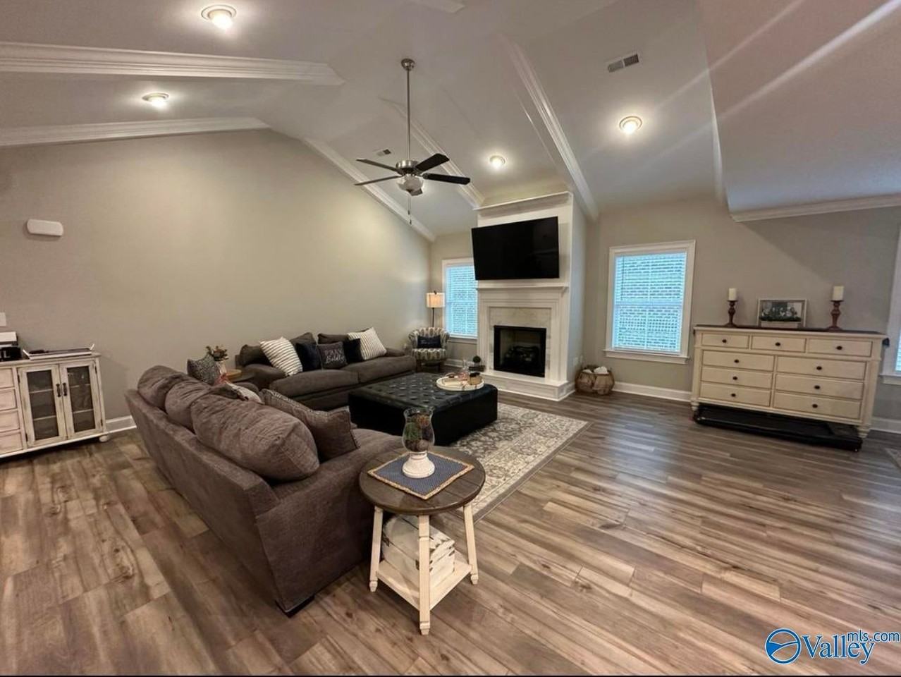 351 Lionel Allen Way - Photo 5 of 15