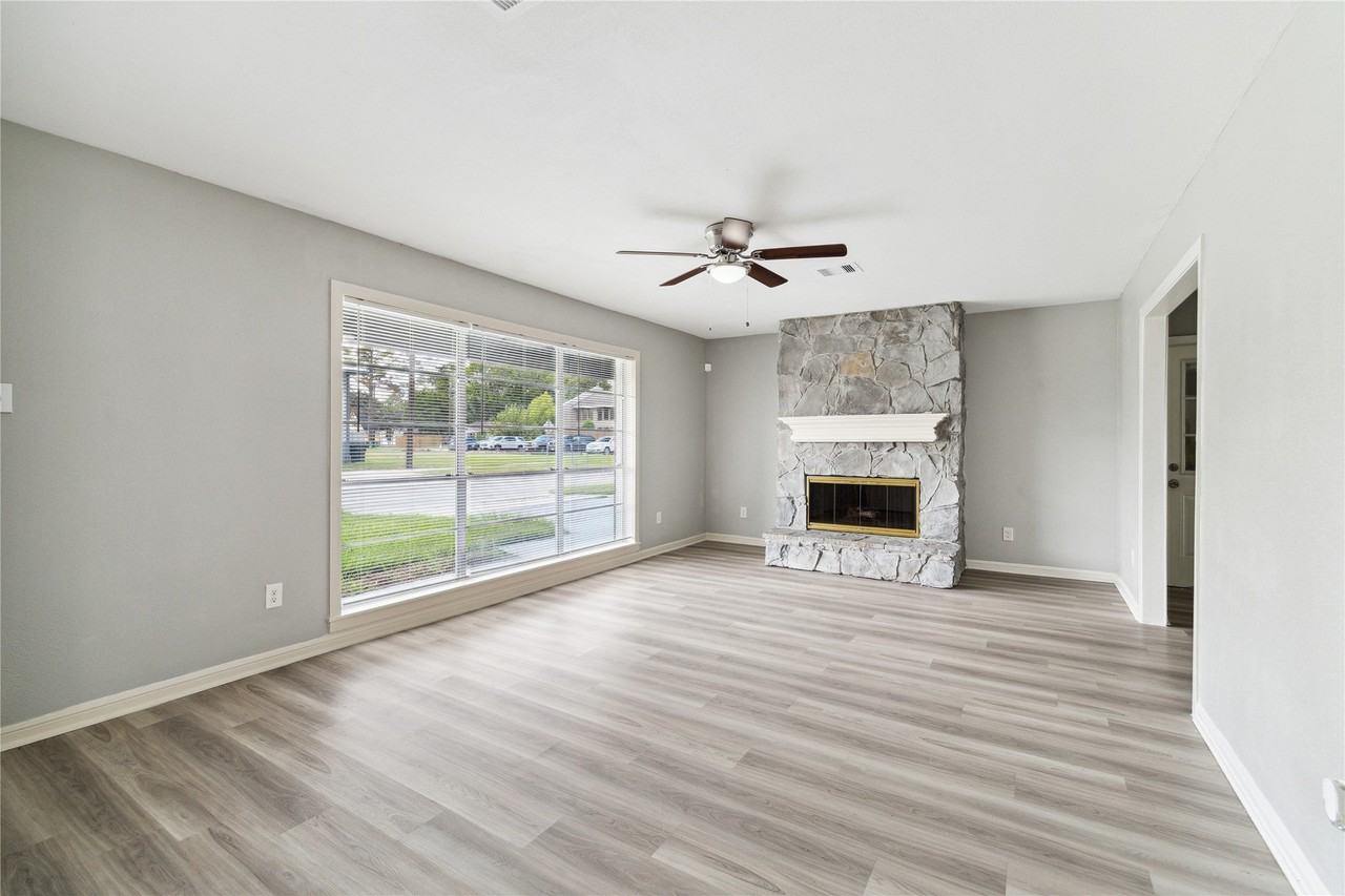 509 N Winfree St - Photo 3 of 18