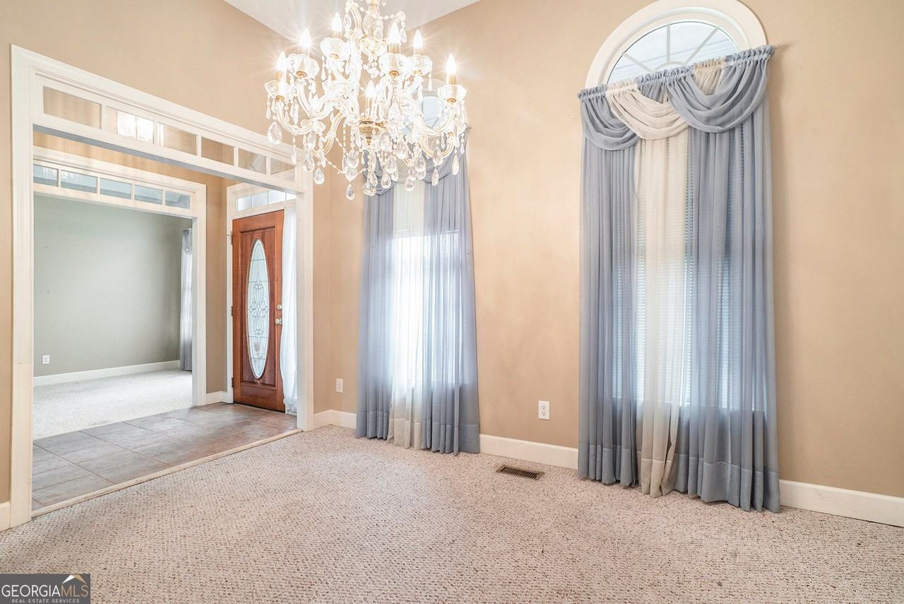 4181 Barrett Parkway - Photo 3 of 20