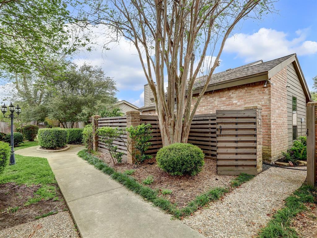 832 Fleetwood Place Dr - Photo 2 of 15