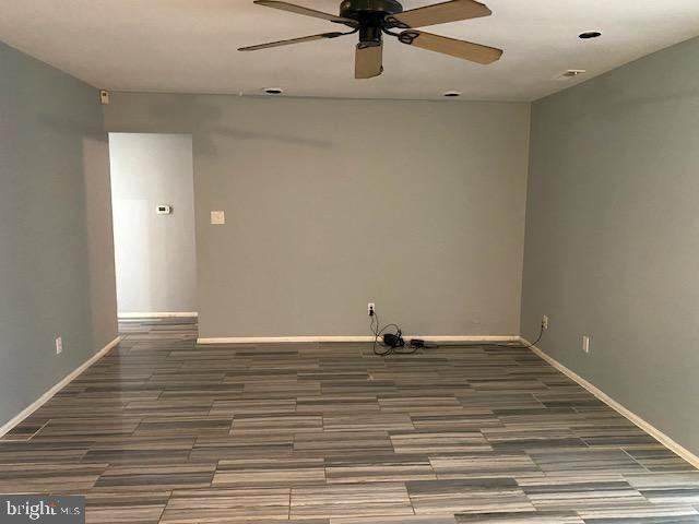 8 Uxbridge Pl - Photo 3 of 13