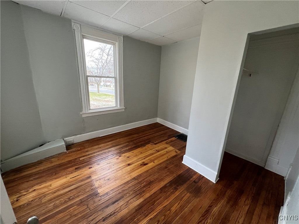 108 5th Ave - Photo 7 of 11