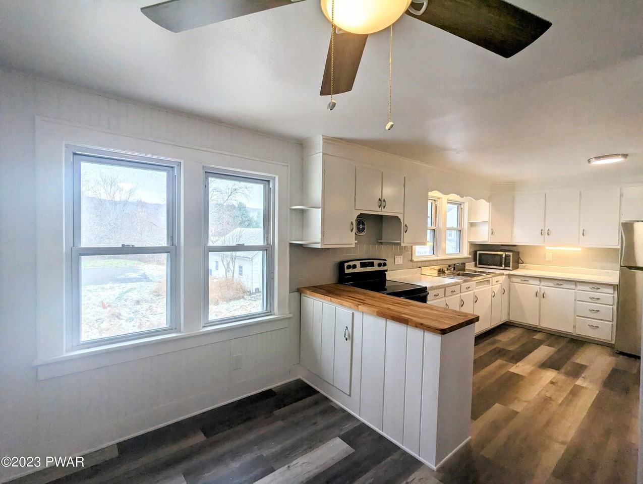 978 Main St - Photo 7 of 16