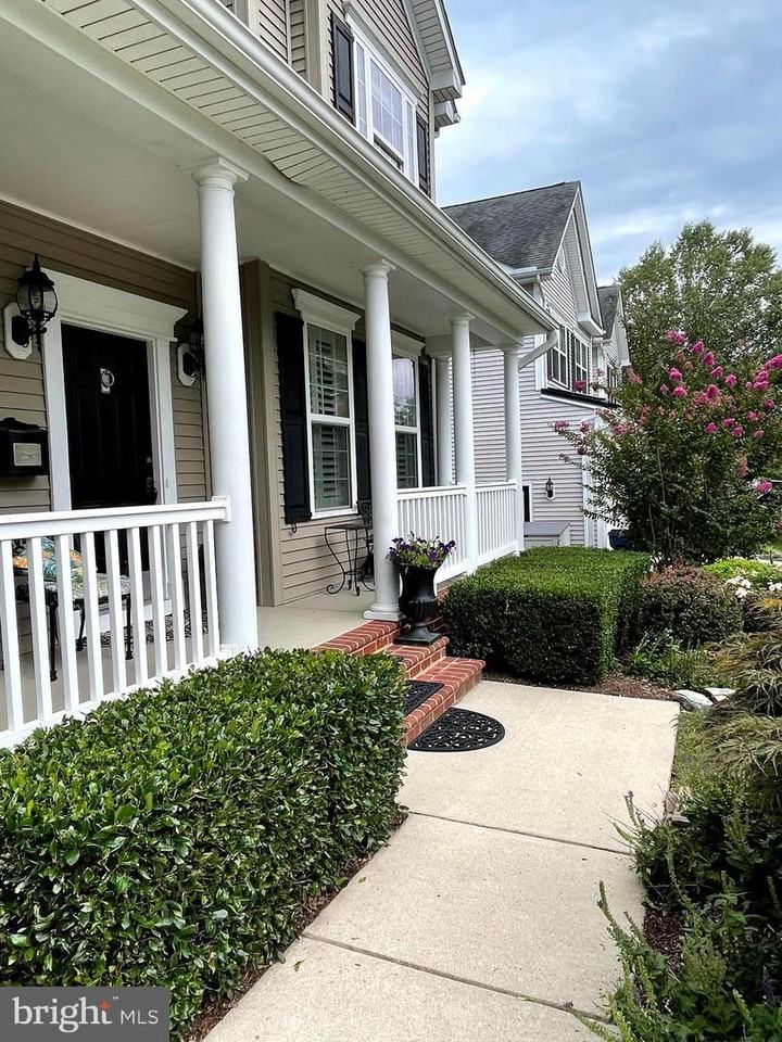 23570 Belmar Dr - Photo 3 of 39