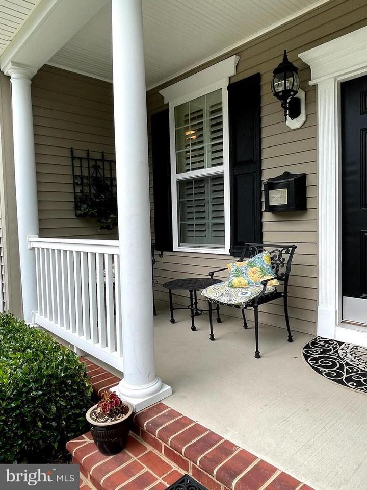 23570 Belmar Dr - Photo 5 of 39