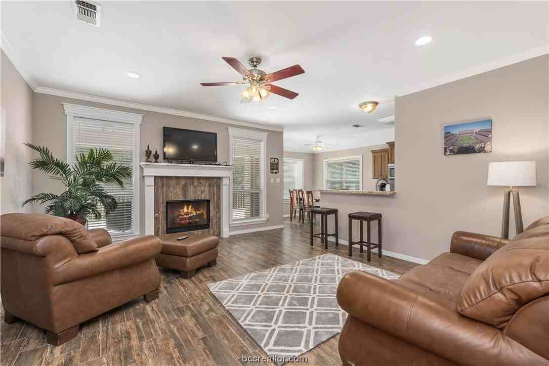 2378 Kendal Green Cir - Photo 3 of 16