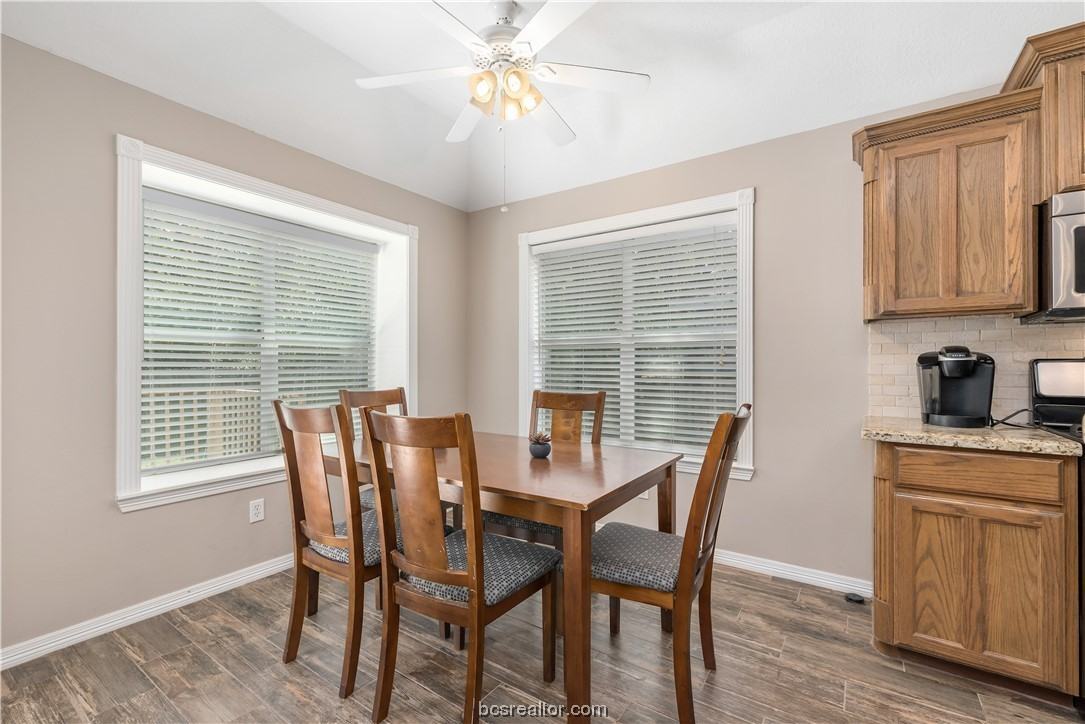 2378 Kendal Green Cir - Photo 7 of 16