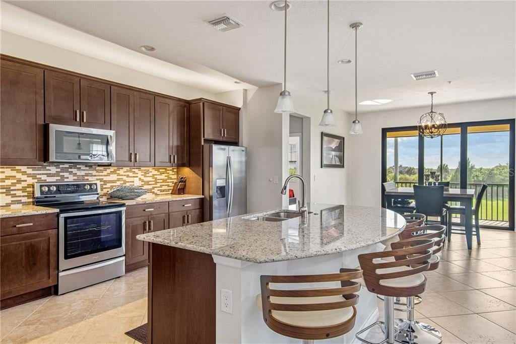 23508 Awabuki Drive - Photo 4 of 46