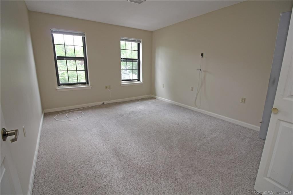 47 Highland St - Photo 2 of 20