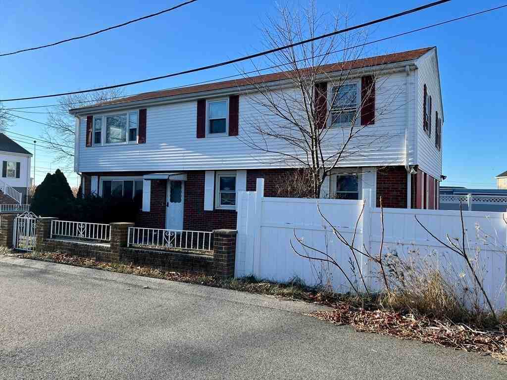 21 Harlow St - Photo 2 of 21