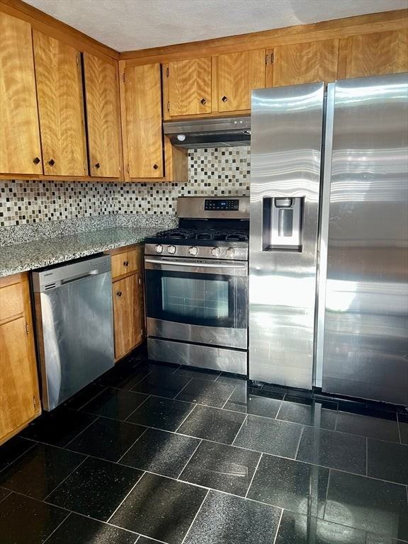 21 Harlow St - Photo 4 of 21