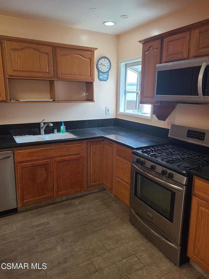 6828 Jellico Front House - Photo 4 of 17