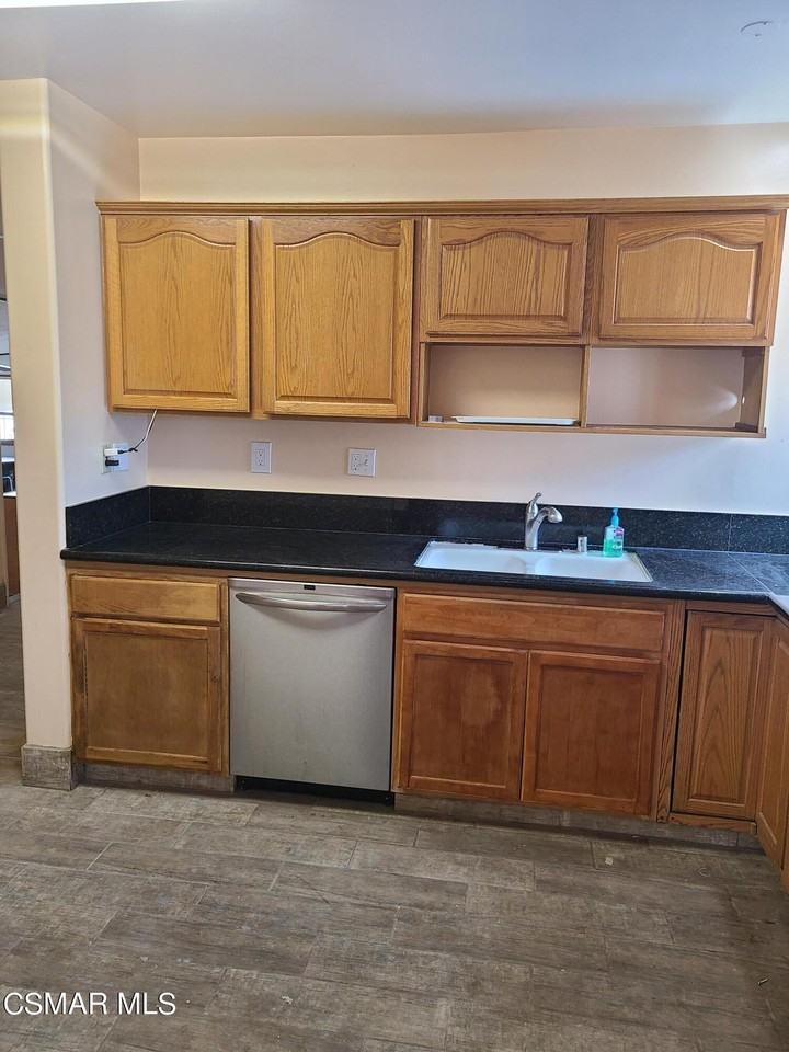 6828 Jellico Front House - Photo 5 of 17