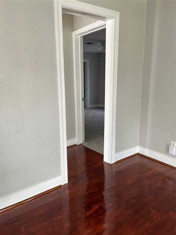 5003 Terry St - Photo 3 of 11