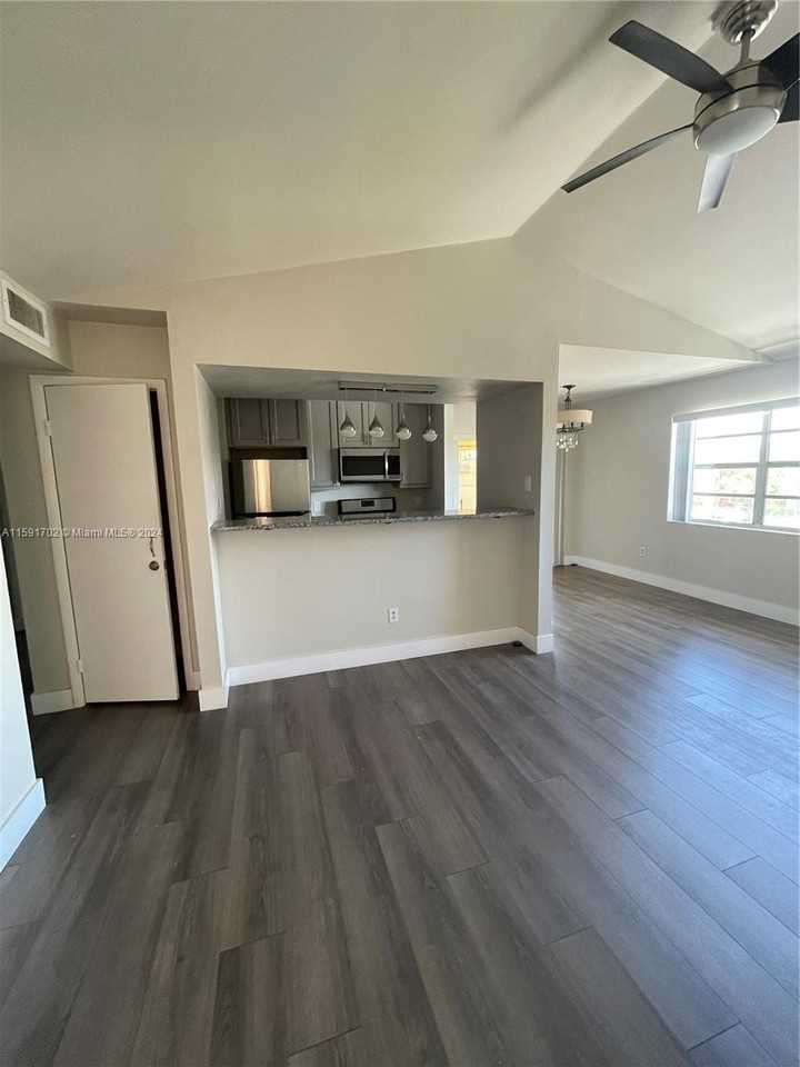 15295 Sw 107th Ln - Photo 3 of 6