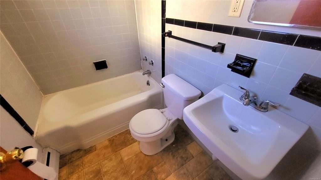 94 S Hamilton St - Photo 7 of 9