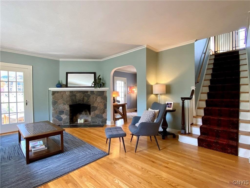 231 Wellington Rd - Photo 6 of 48