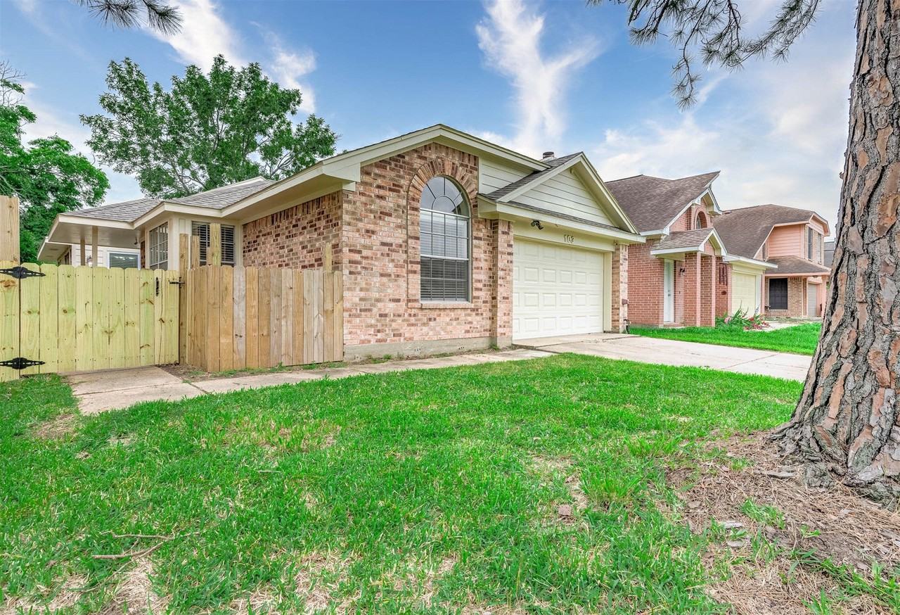 103 Avocado St - Photo 2 of 22