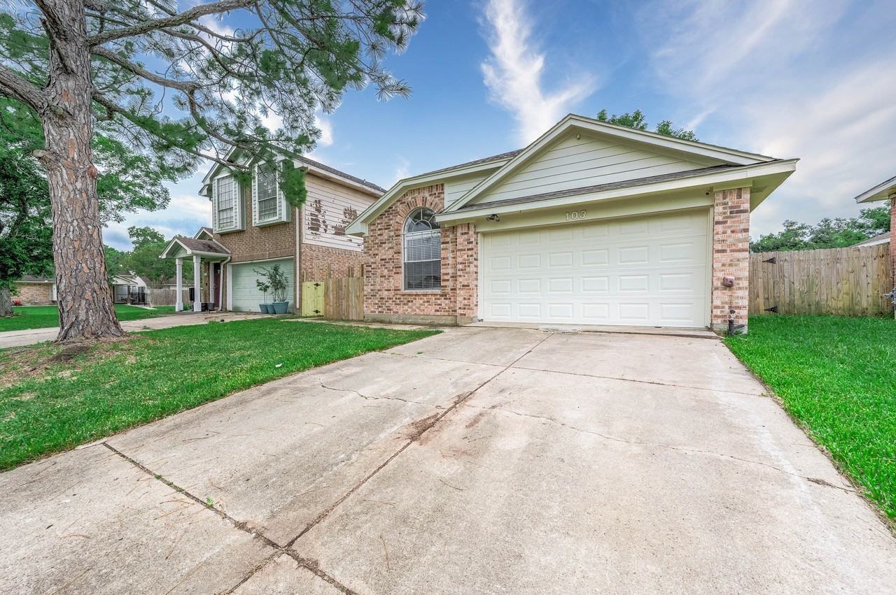 103 Avocado St - Photo 3 of 22