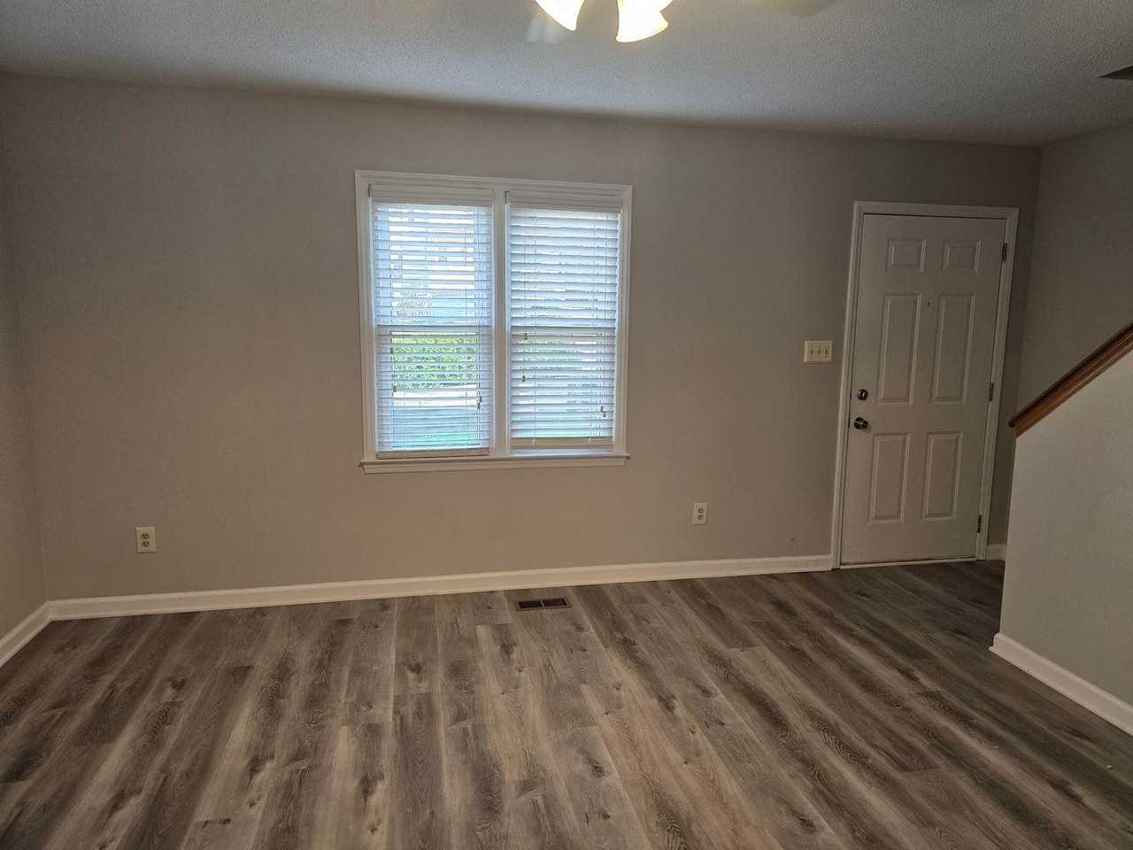 6755 Chauncey Dr - Photo 3 of 19