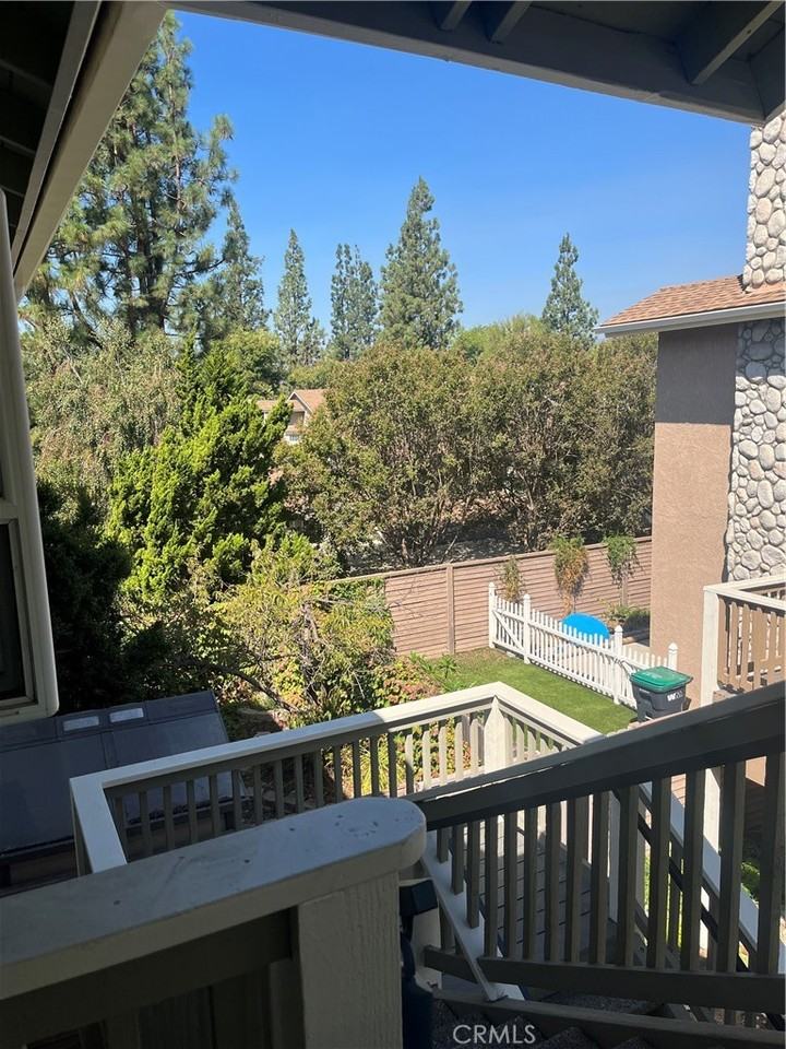 931 Lotus Cir - Photo 5 of 23