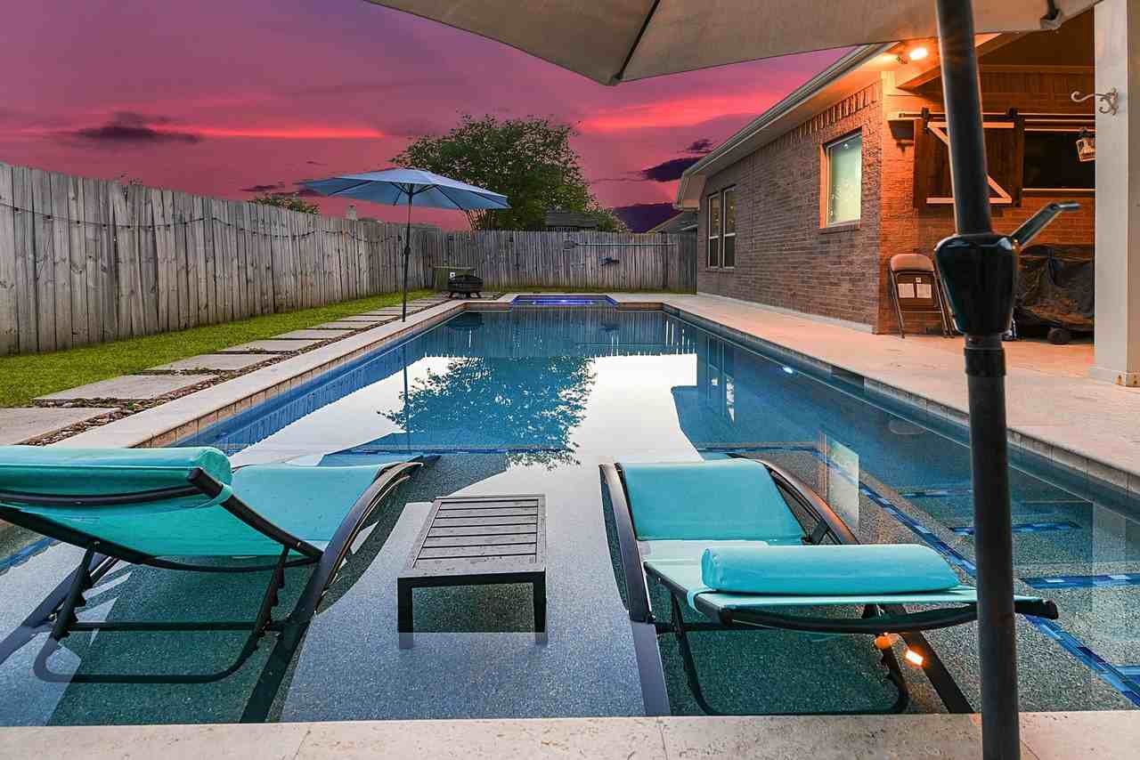 28211 Sweet Oak Ln - Photo 5 of 43