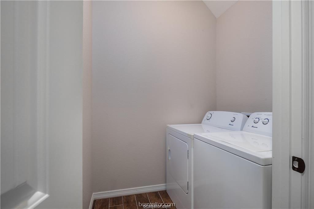 304 Cooner St ##A - Photo 3 of 30