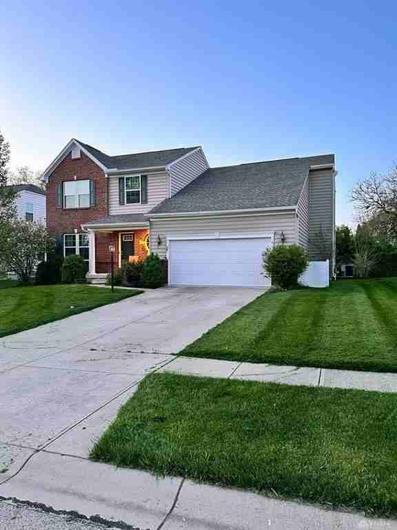 1854 Daffodil Drive - Photo 2 of 10