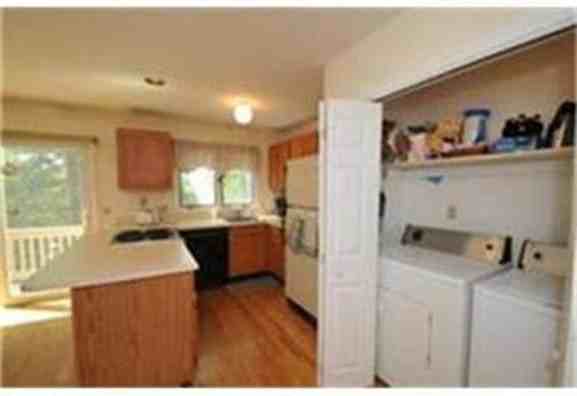 19 Onamog St - Photo 3 of 24