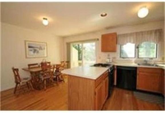 19 Onamog St - Photo 5 of 24