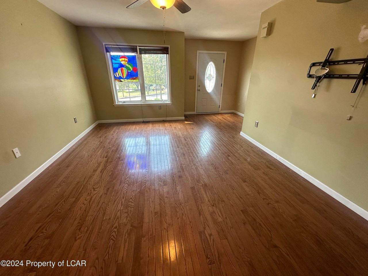 17 Kyra Way - Photo 7 of 24