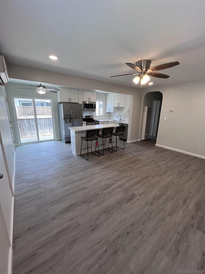 1057 Sumner Ave - Photo 2 of 17