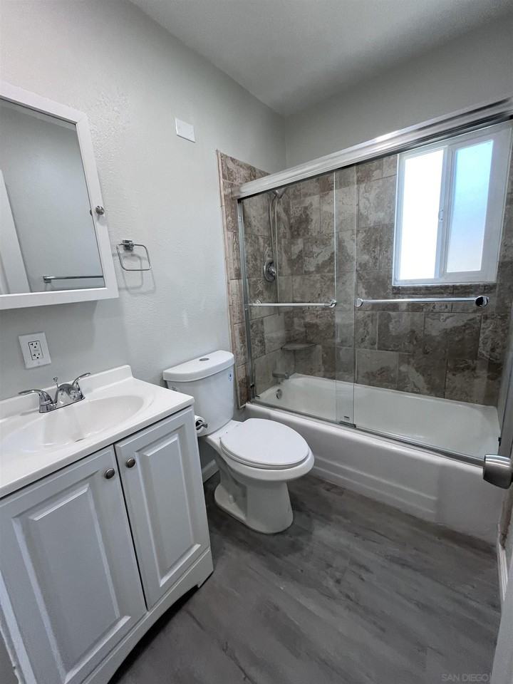 1057 Sumner Ave - Photo 7 of 17