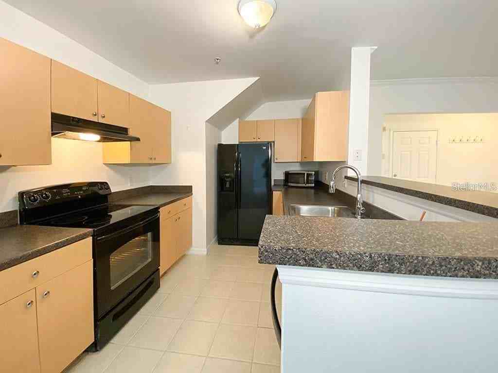 1017 Siena Park Blvd E - Photo 4 of 24