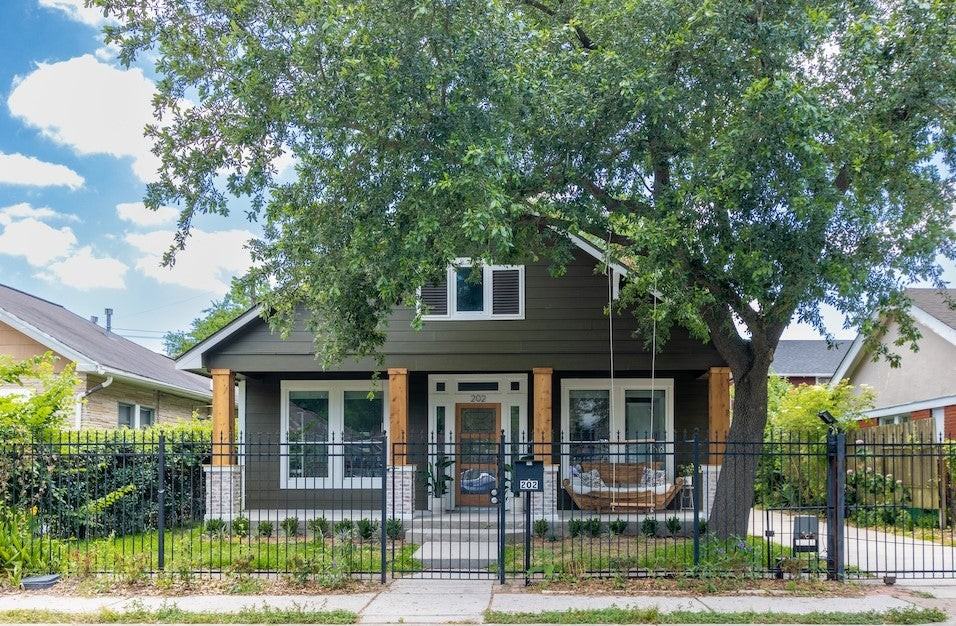 202 Walton St - Photo 2 of 21