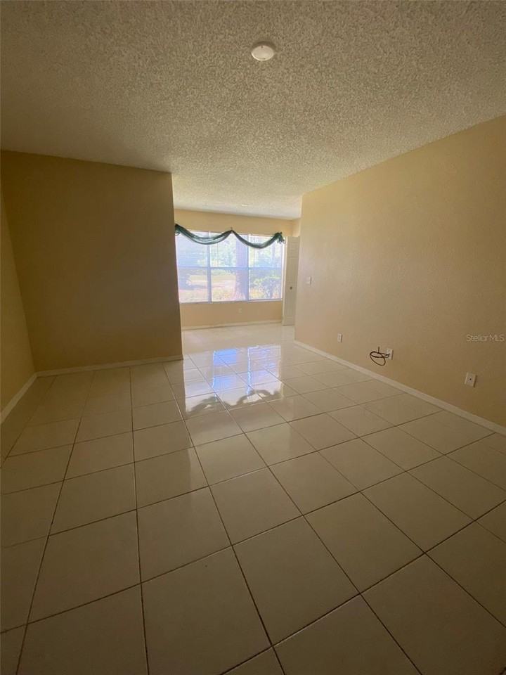 5164 Conroy Rd - Photo 3 of 8