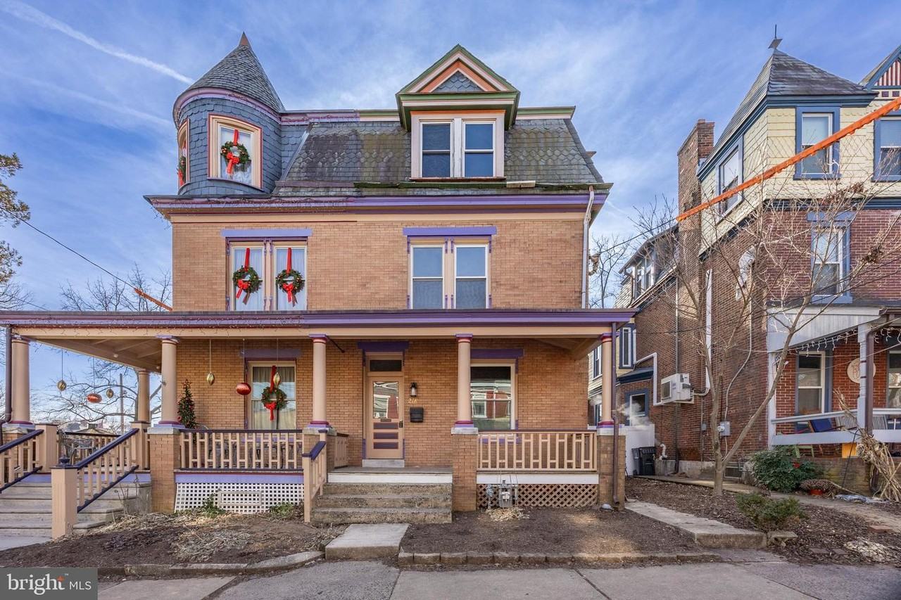 218 Morgan Street - Photo 2 of 30