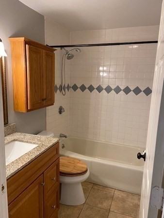 227 W 3rd St #2 - Photo 5 of 8