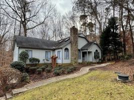 featured image of 1420 Bascomb Dr